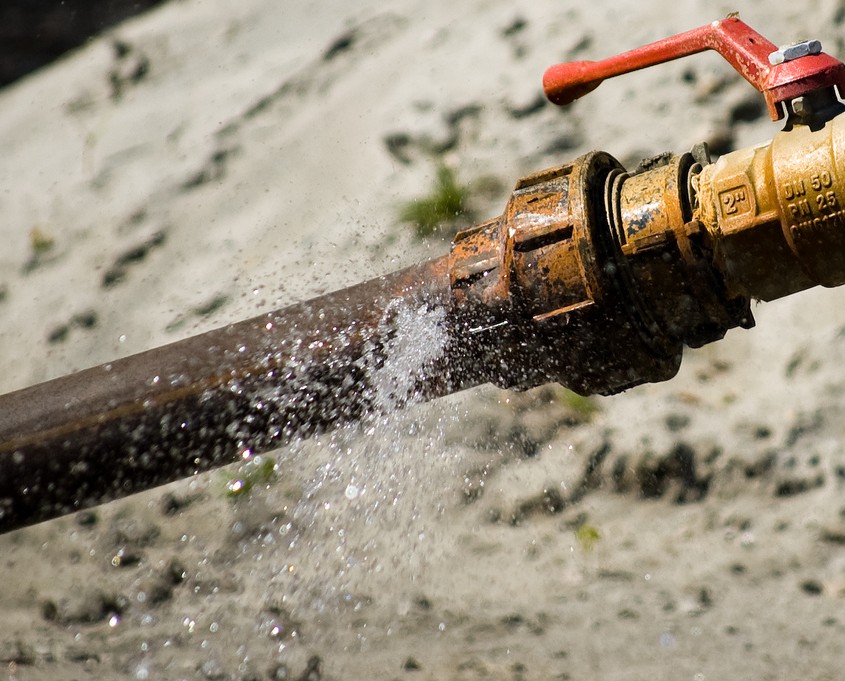 Broken pipe - call emergency plumbing - Fort Collins Plumber - Independent Plumbing Solutions